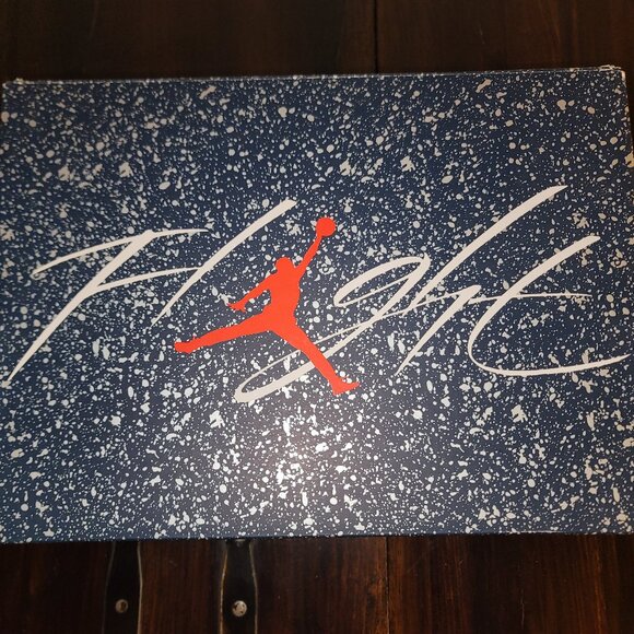 Jordan 4 Retro Navy Blue 💙 LIKE NEW + FREE NIKE SOCKS - Picture 10 of 12